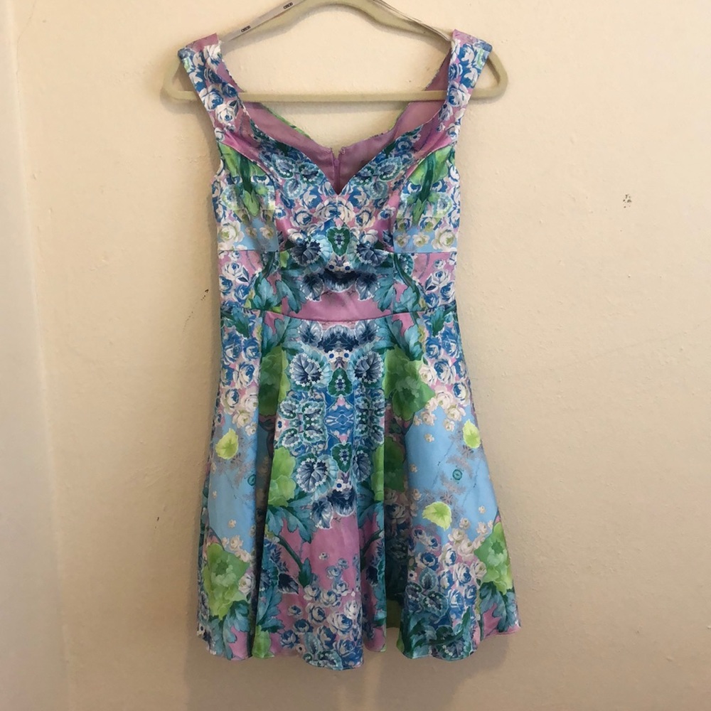 NWT ASOS Floral Dress with Tulle SZ 4